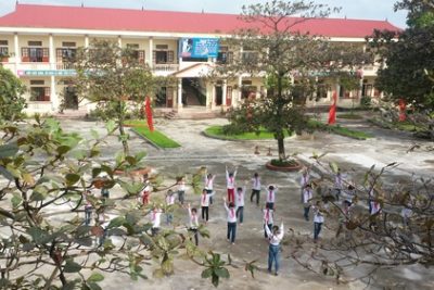 Trường Tiểu học Yên Phong trong quá trình hình thành và phát triển.