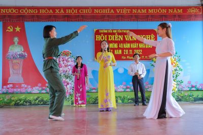 VĂN NGHỆ CHÀO MỪNG THÀNH CÔNG ĐẠI HỘI ĐẢNG BỘ XÃ YÊN TỪ