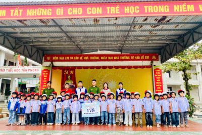 CHƯƠNG TRÌNH TẶNG MŨ CHO EM.